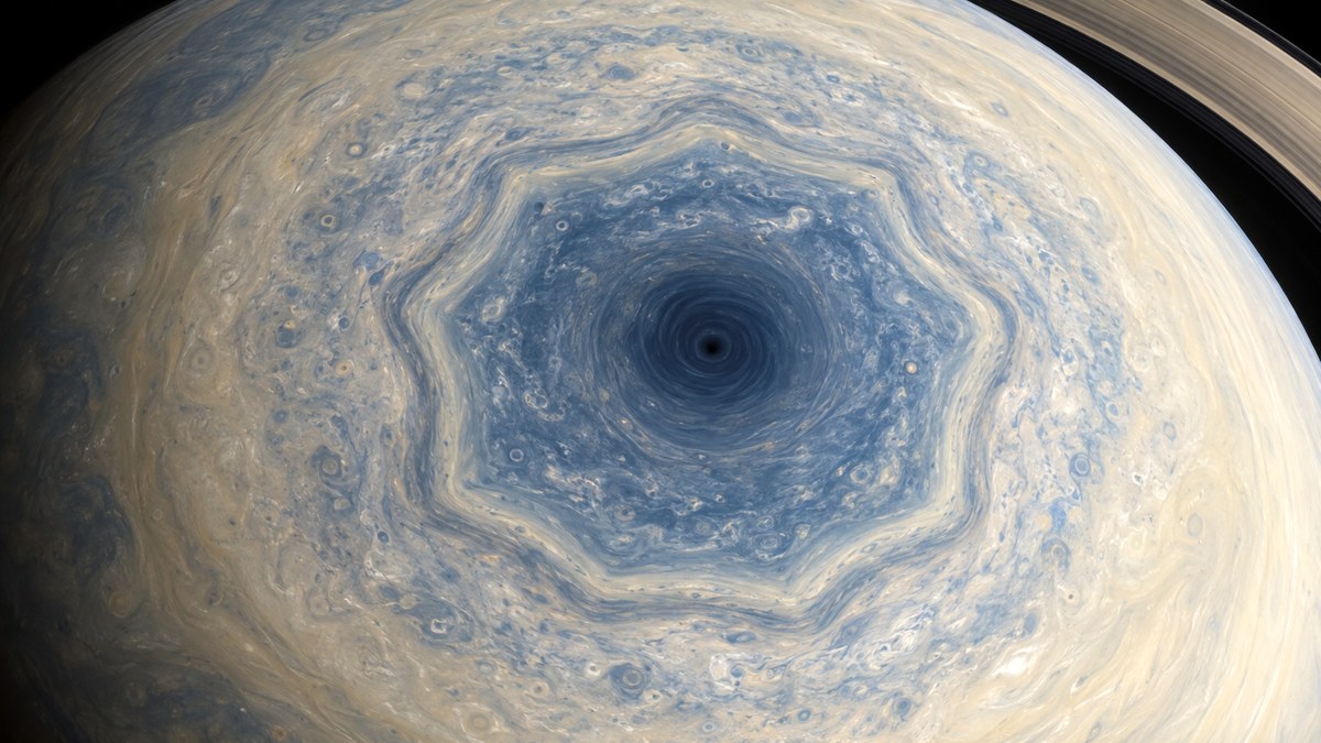 Ricostruzione editoriale del decagono atmosferico attorno al polo sud di Saturno